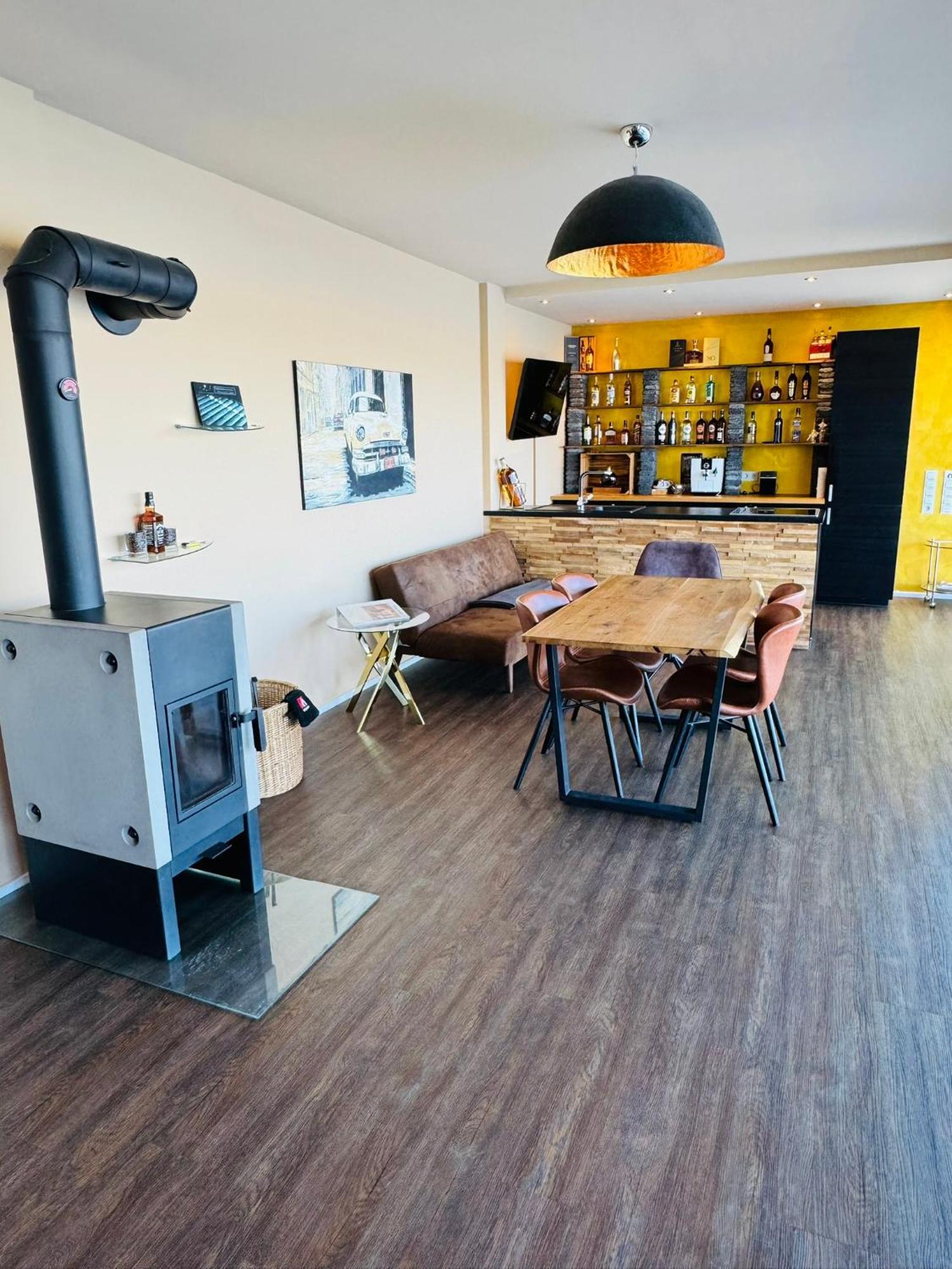 Rhein Lounge Apartment Urmitz ภายนอก รูปภาพ