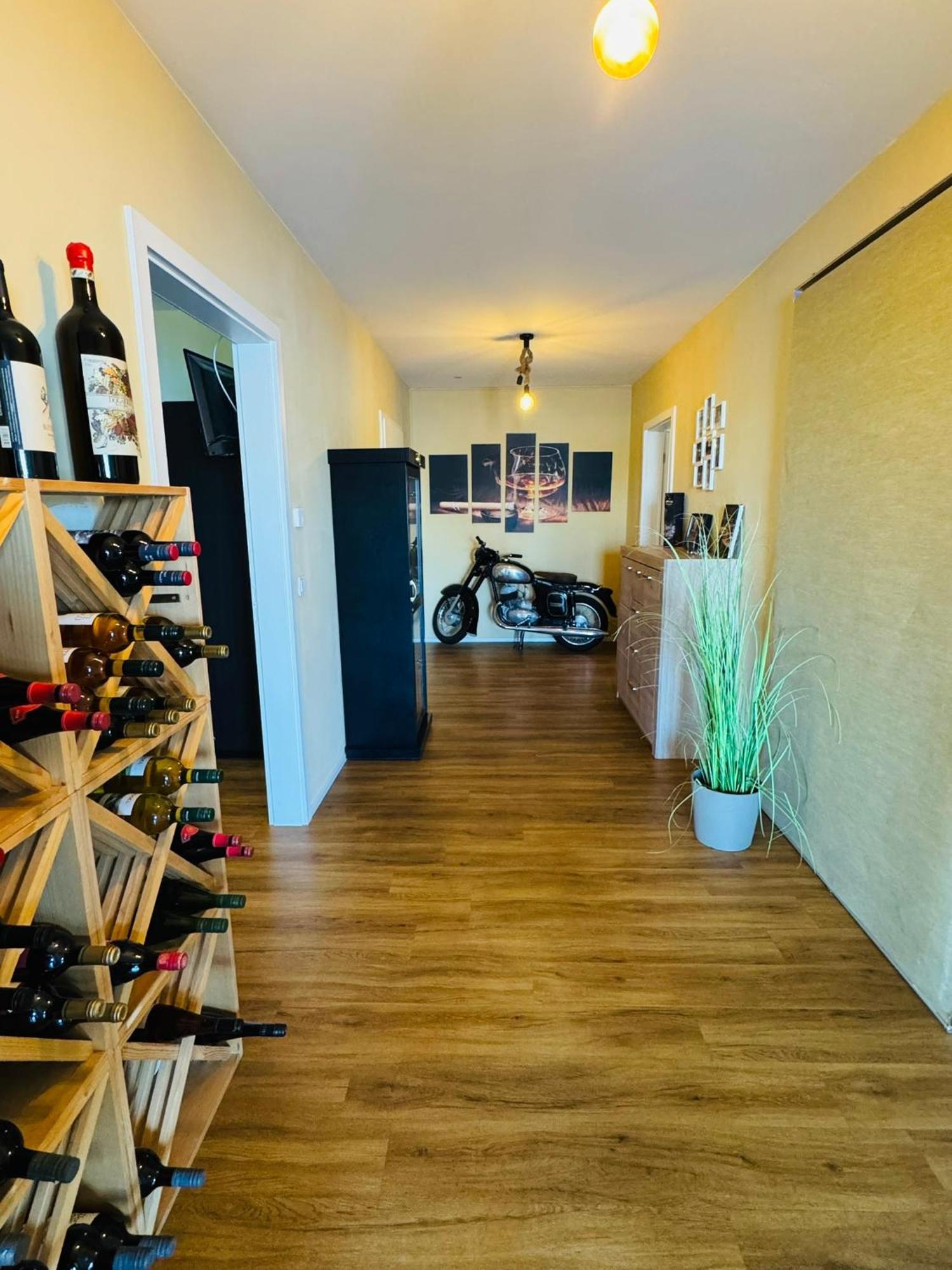 Rhein Lounge Apartment Urmitz ภายนอก รูปภาพ